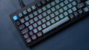 South-Facing RGB of Keychron Q6 Pro QMK/VIA 100% layout wireless custom mechanical keyboard ISO Layout