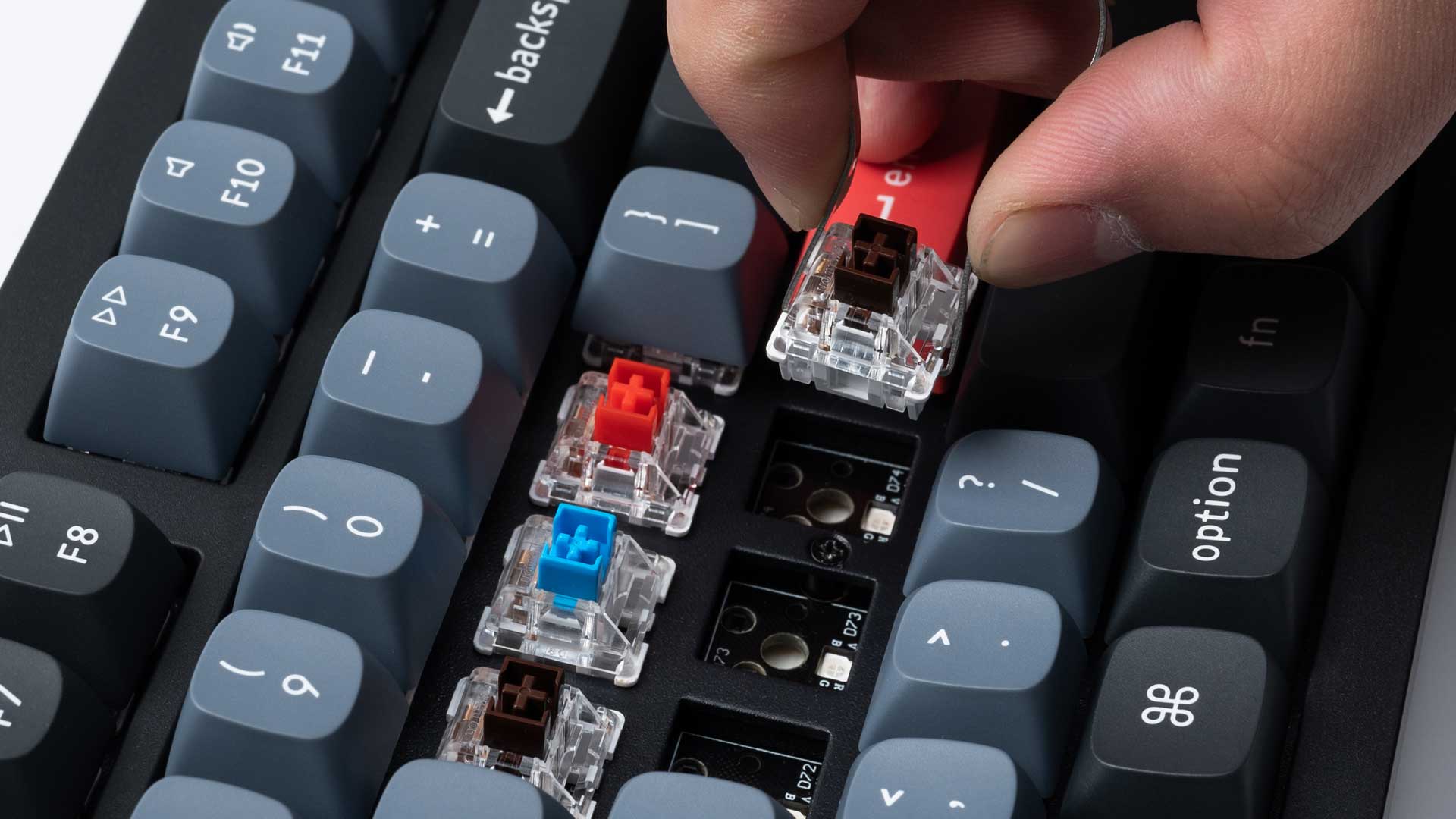 Keychron K10 Pro Hot-swappable feature