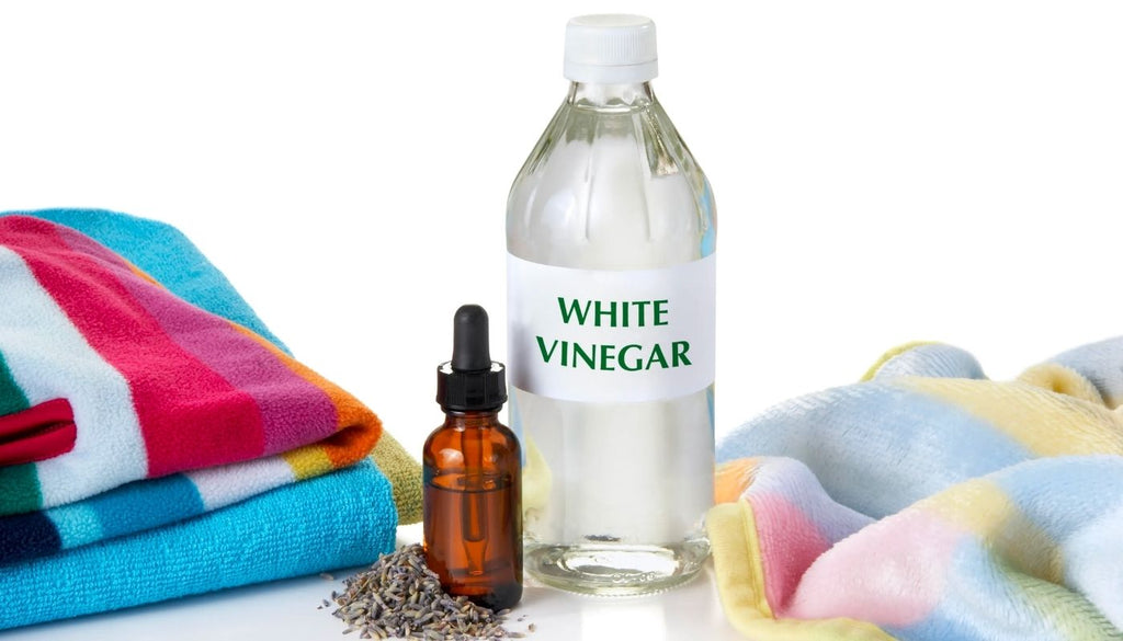 Remove zinc sunscreen from towels using vinegar