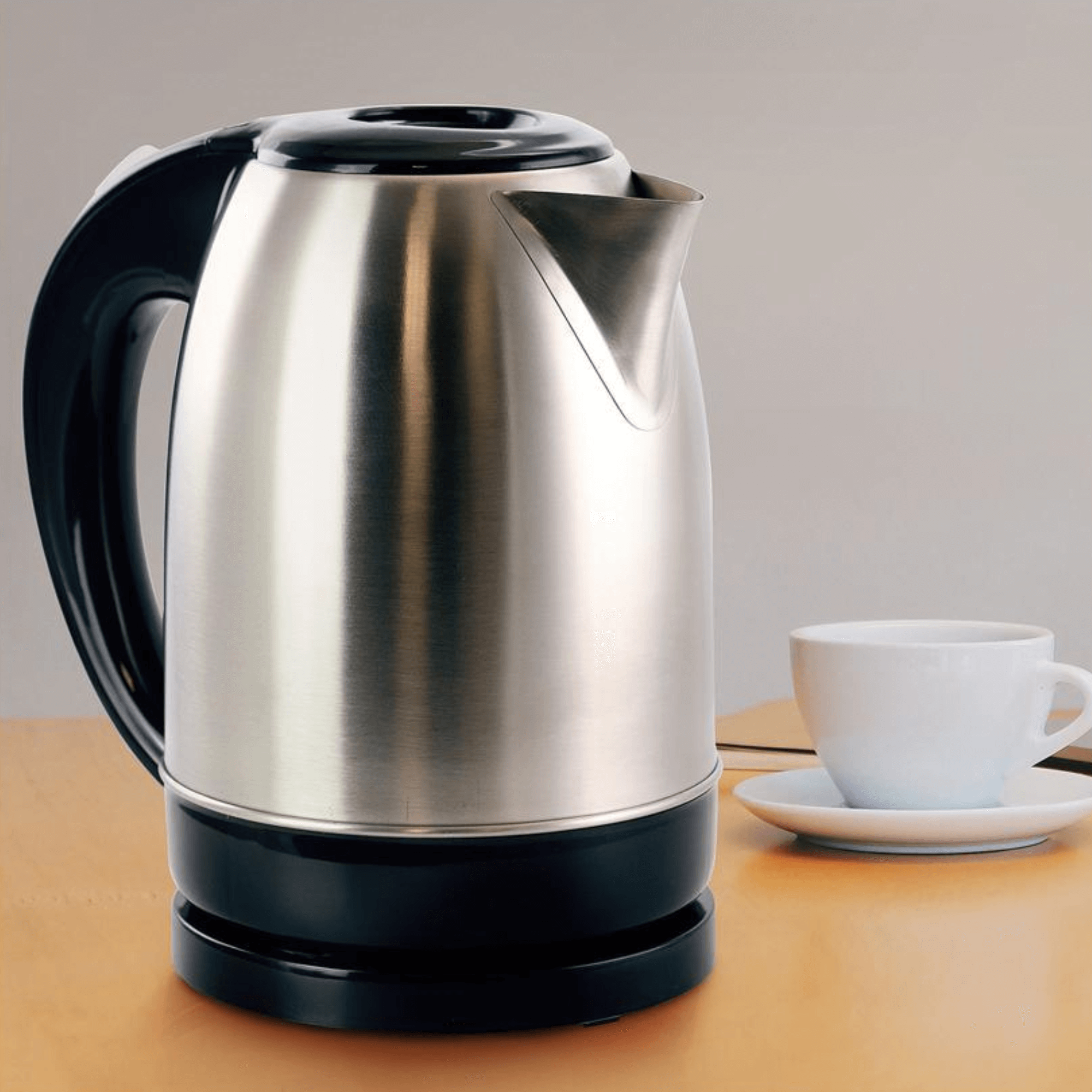Better Chef - 1.7L 7.2-Cup Stainless Steel Cordless Electric Kettle image 2
