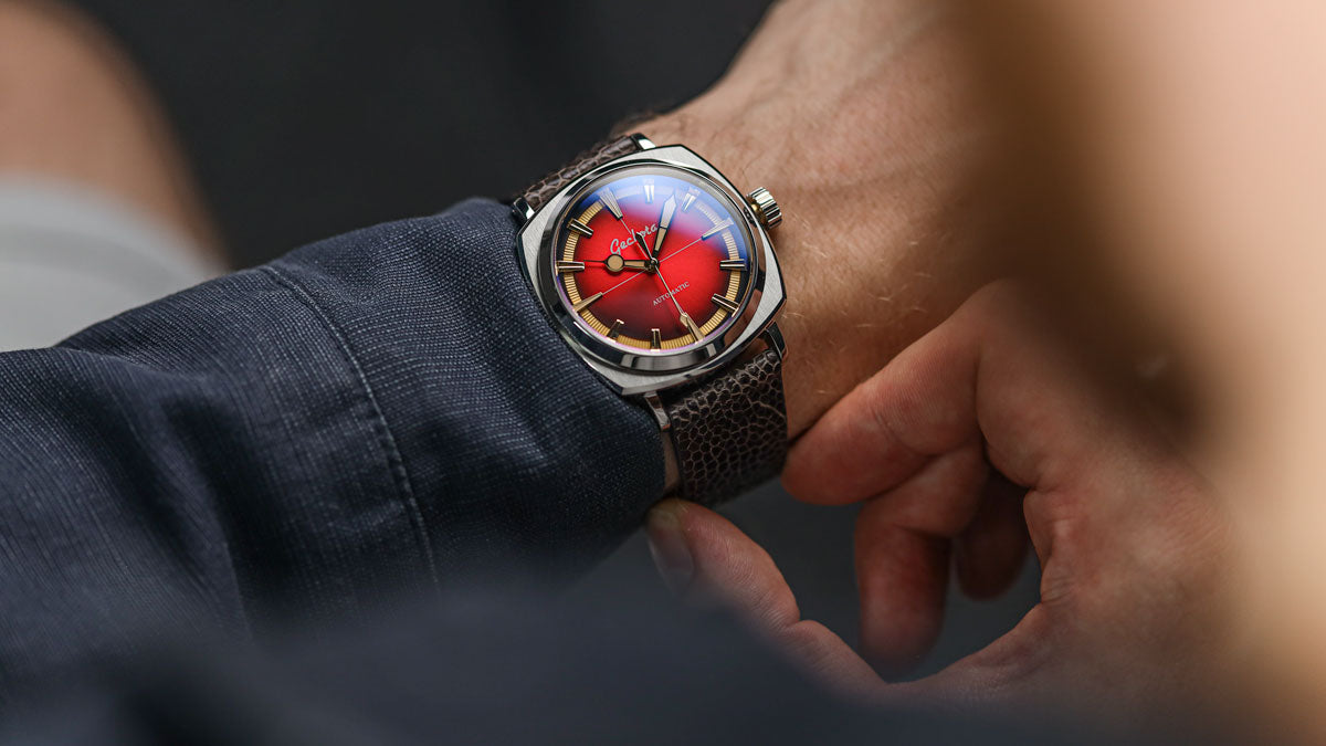 The Geckota G-01 Arctic Edition in Red 