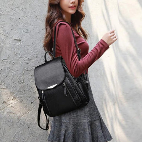 Designer Backpack, Shoulder Bag, Women's Leather Bag, Underarm Bag,  Crescent Bag, - China Designer Backpack and Shoulder Bag price