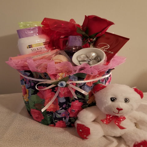 LOVELY FABRICS GIFT BASKETS – Sweetovendelights