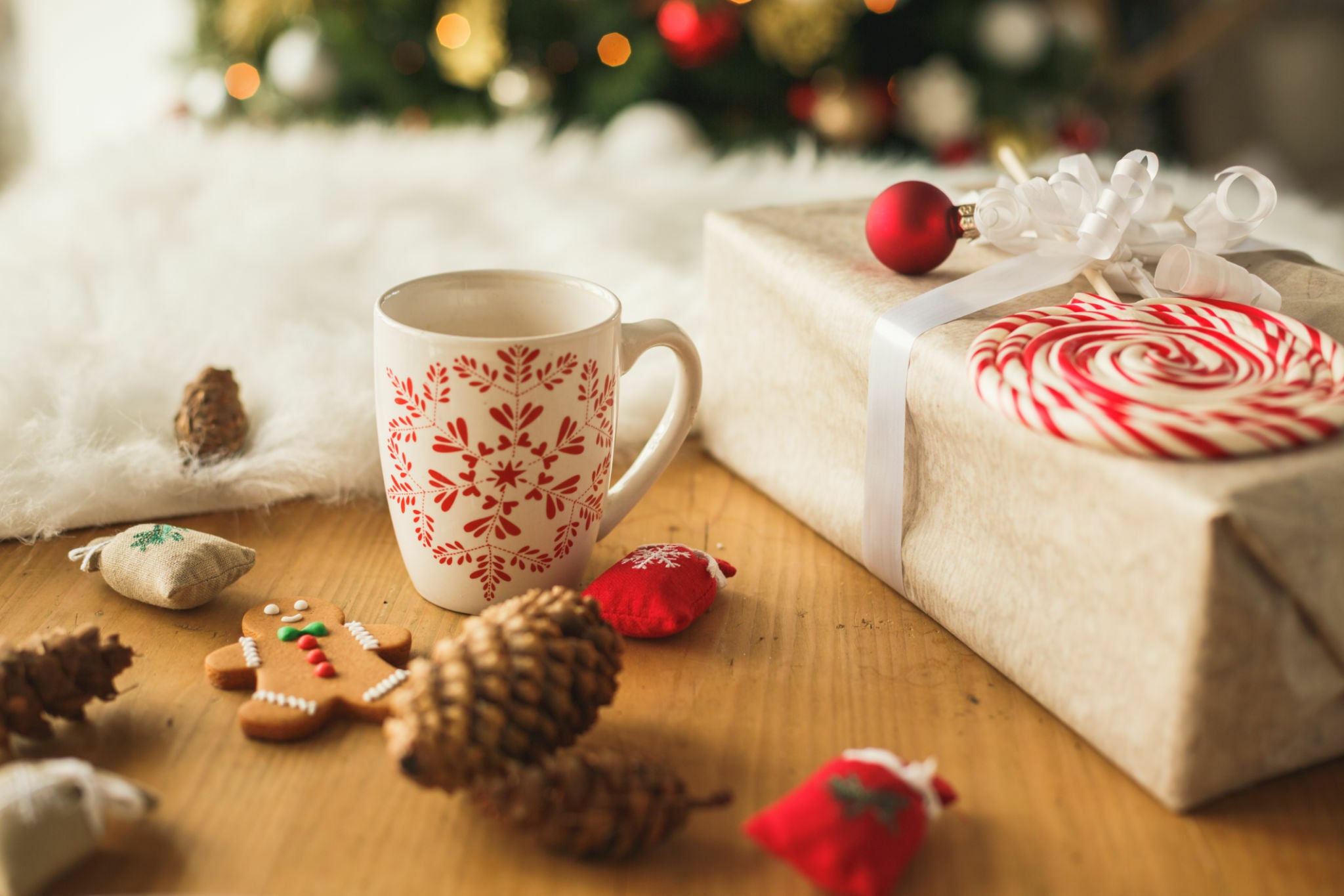 Christmas Mugs for Tea and Coffee lover Christmas Gift Ideas in UAE 2024