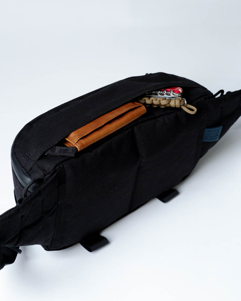 Sling Pack in Jet Black – Route Unknown