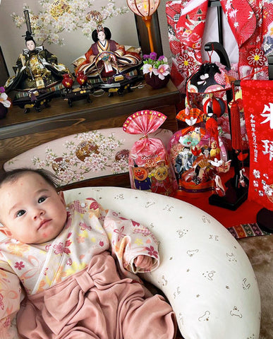 雛まつりでお祝い 雛人形