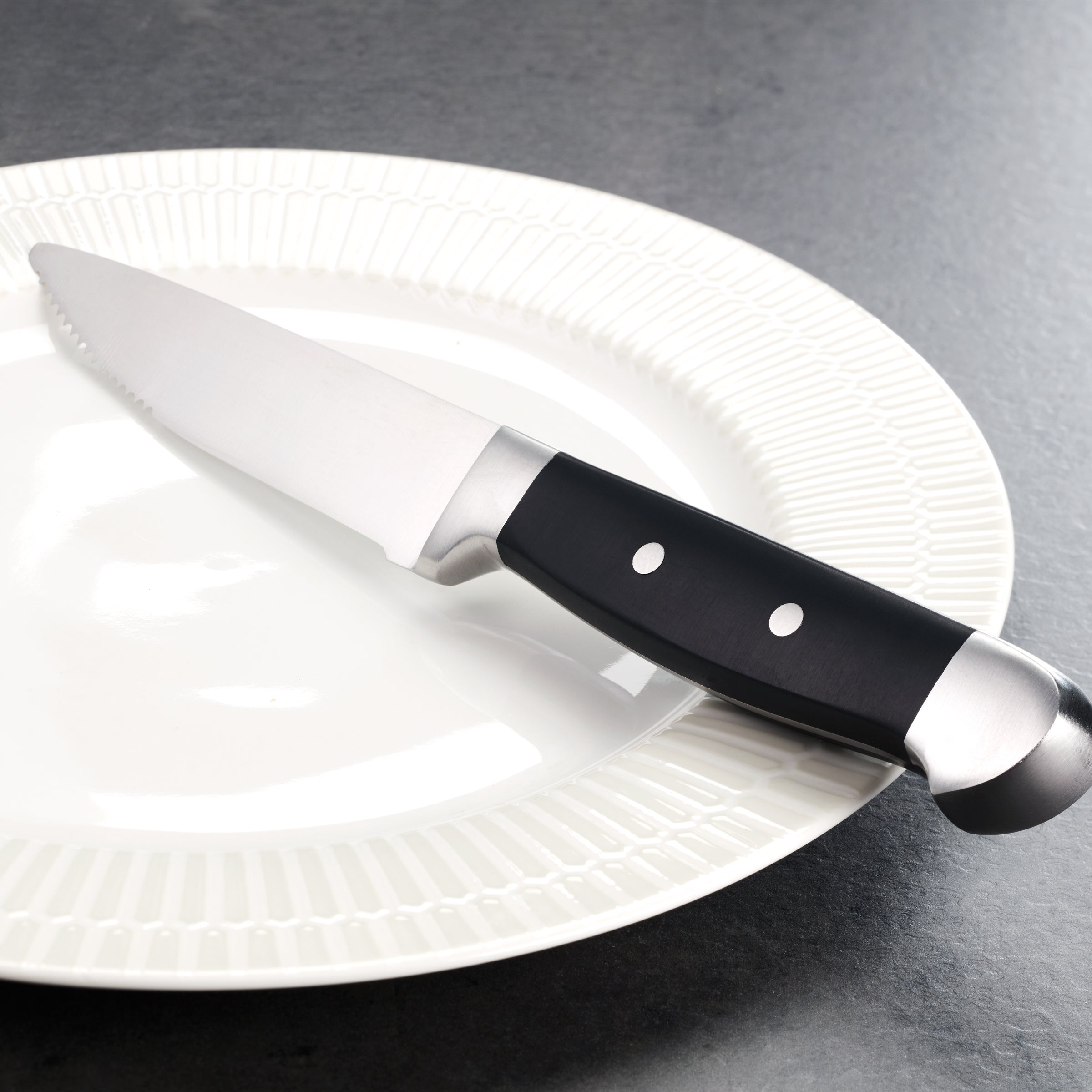 14-Piece Cutlery Block Set With Built-In Sharpener – Oneida