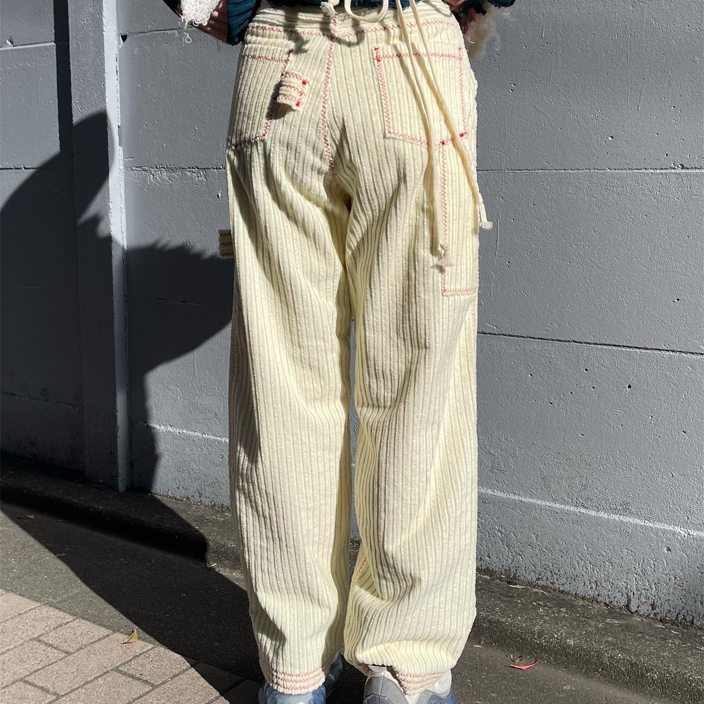 osakentaro / corduroy zig zag stitch pants / white × red / コットン