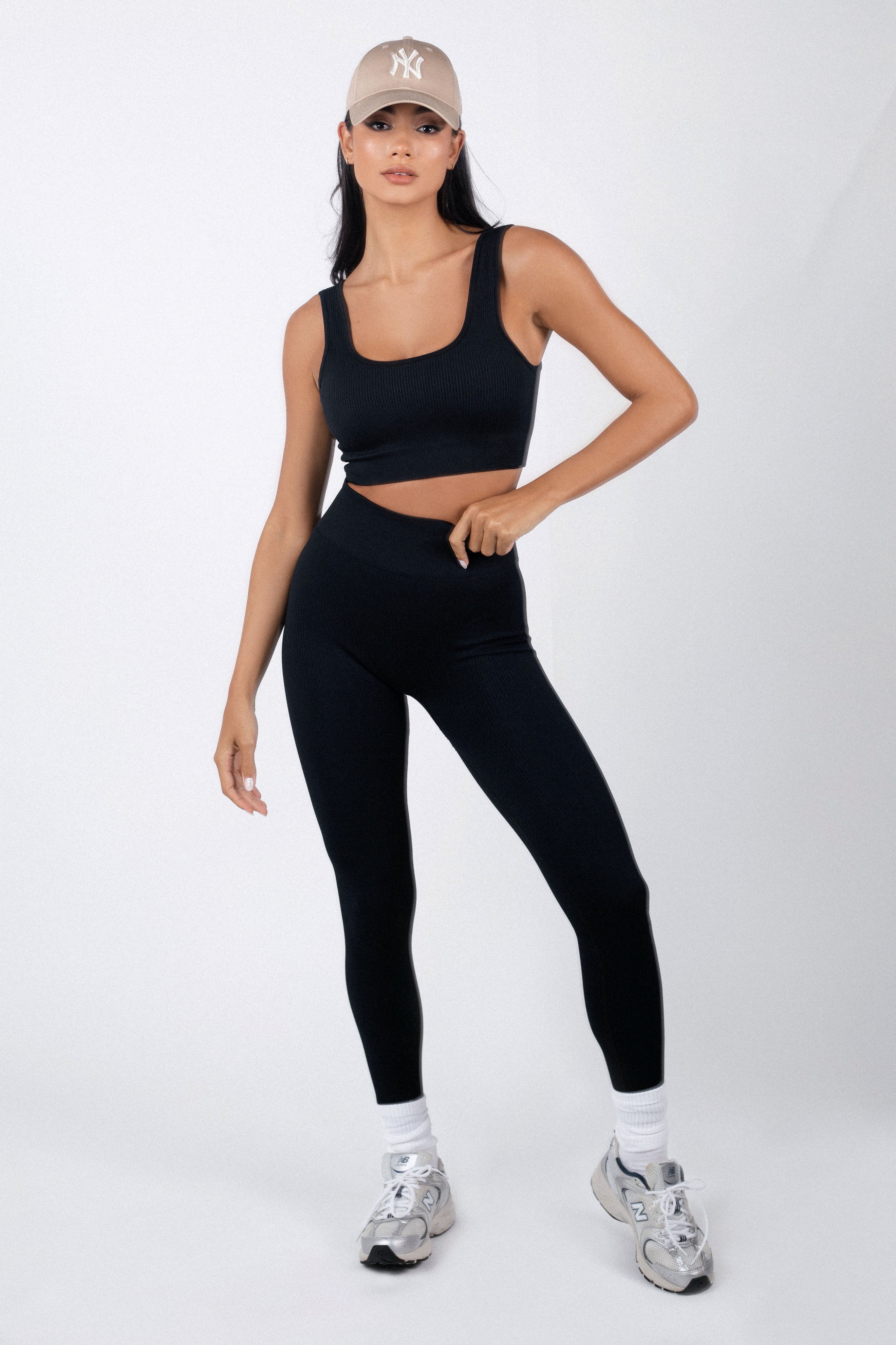 Peer Women's High Waist Seamless Workout Leggings Yoga Pants No See Through  Tummy Control Running Pants (Tie Dye White - Dark Grey, Medium) price in  UAE,  UAE