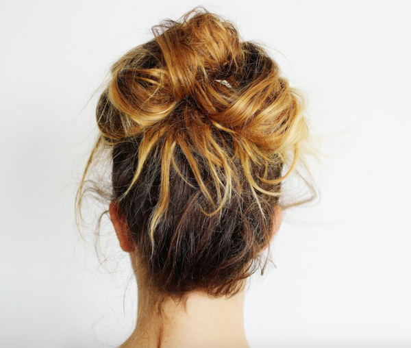 MESSY BUN