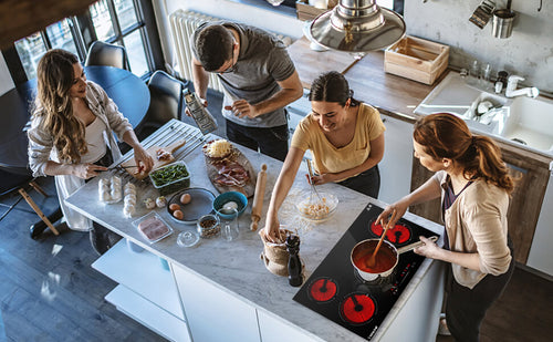 AMZCHEF Built-in Induction Stove with 5 Burners Triple and Toasting Zone