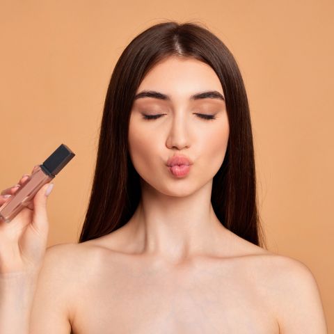 Tips for Long-Lasting Lip Gloss