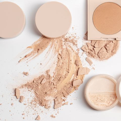 Different Types of Makeup Setting Powder