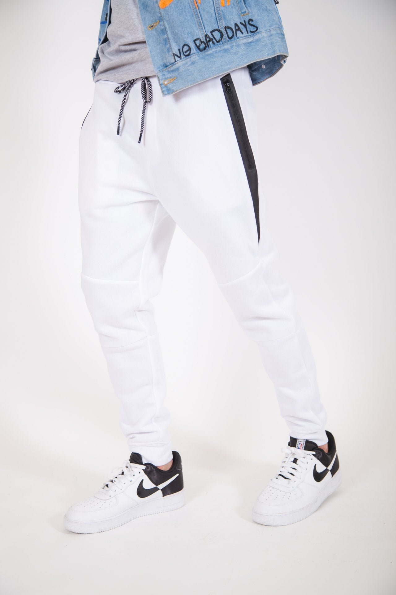 Brooklyn & Bailey The Warm Up Sweatpants . Small / White