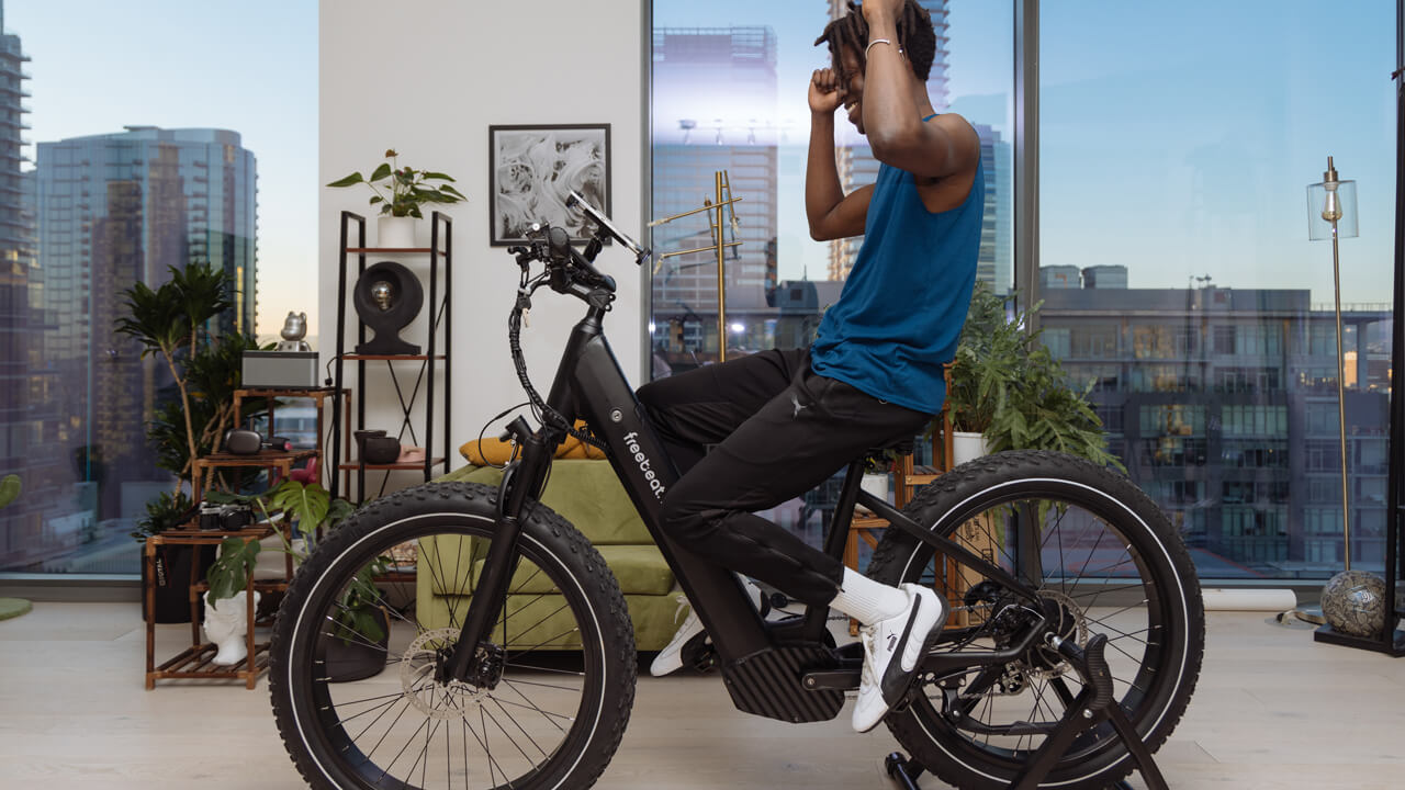 riding freebeat MorphRover 2 In 1 eBike at home