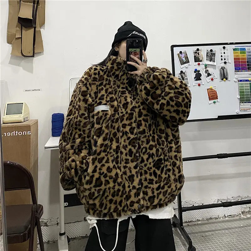 Lovemi - Loose Leopard Print Double-sided Trendy Reflective