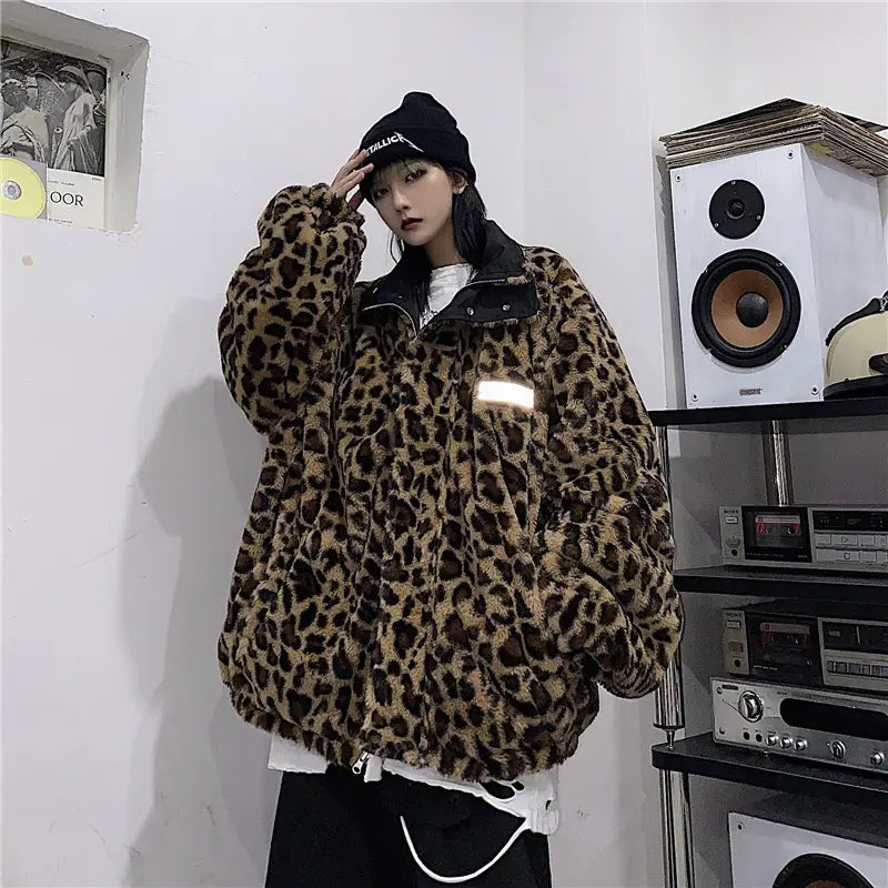 Lovemi - Loose Leopard Print Double-sided Trendy Reflective