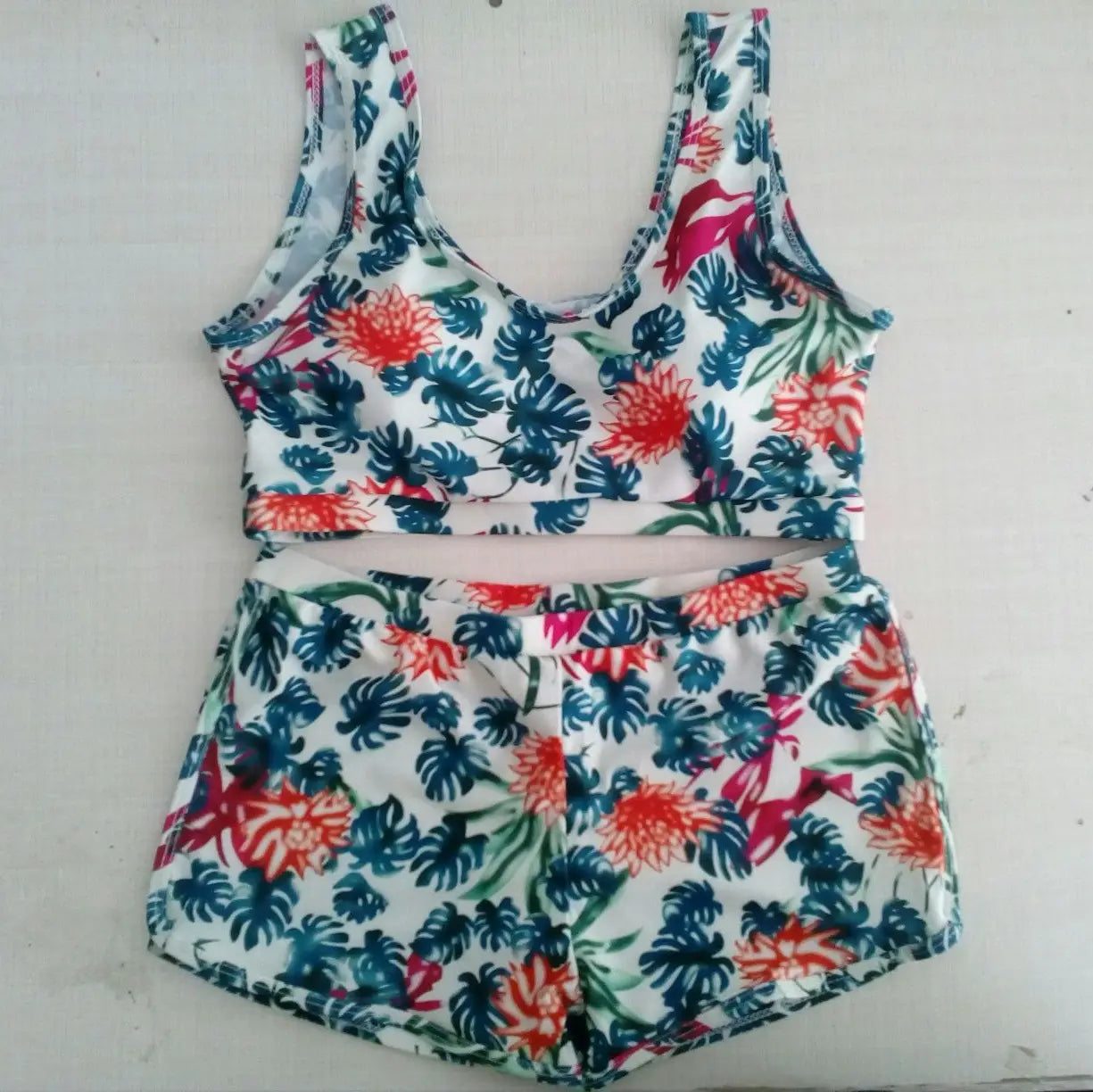 Lovemi - Sexy Swimsuit Shorts Beachwear Crop-Top Floral