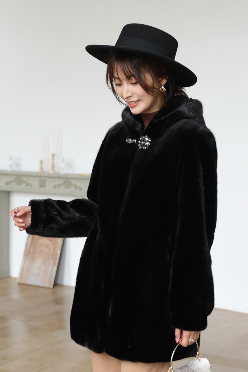 Lovemi - Nouveau manteau de fourrure de vison femelle avec capuche
