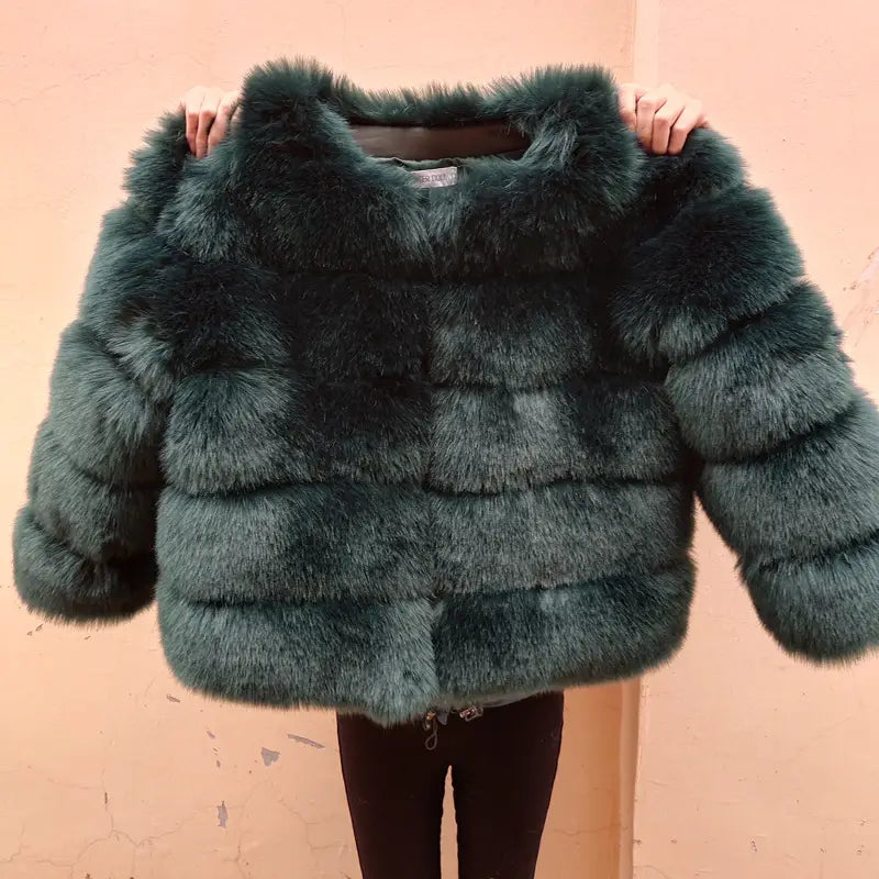 Lovemi - Slim short faux fox fur coat