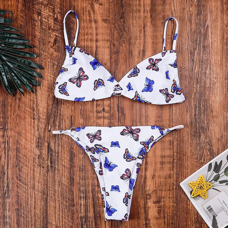 Lovemi – geteilter Bikini mit Schmetterlings-Print von European Beauty