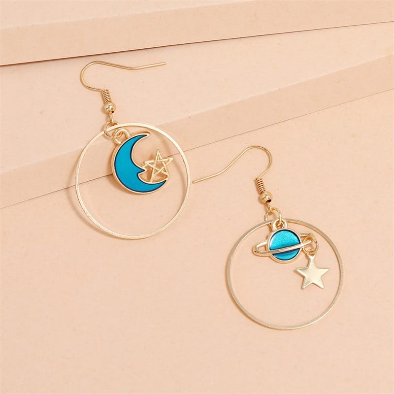 Lovemi - Fashion Planet Asymmetrical Earrings