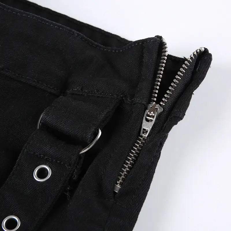 Jupe en jean plissée irrégulière avec boucle en métal