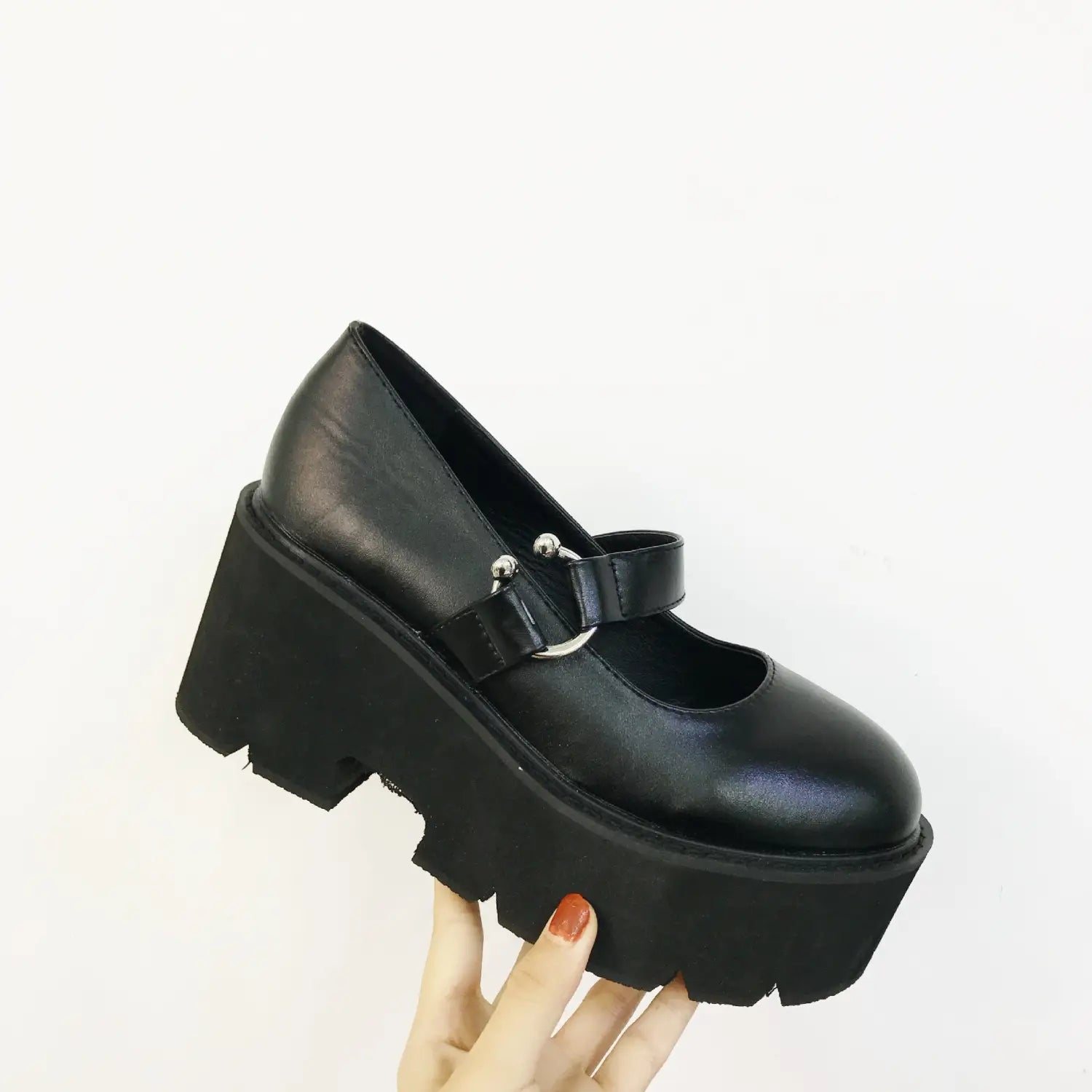 Lovemi - Round buckle retro platform platform shoes