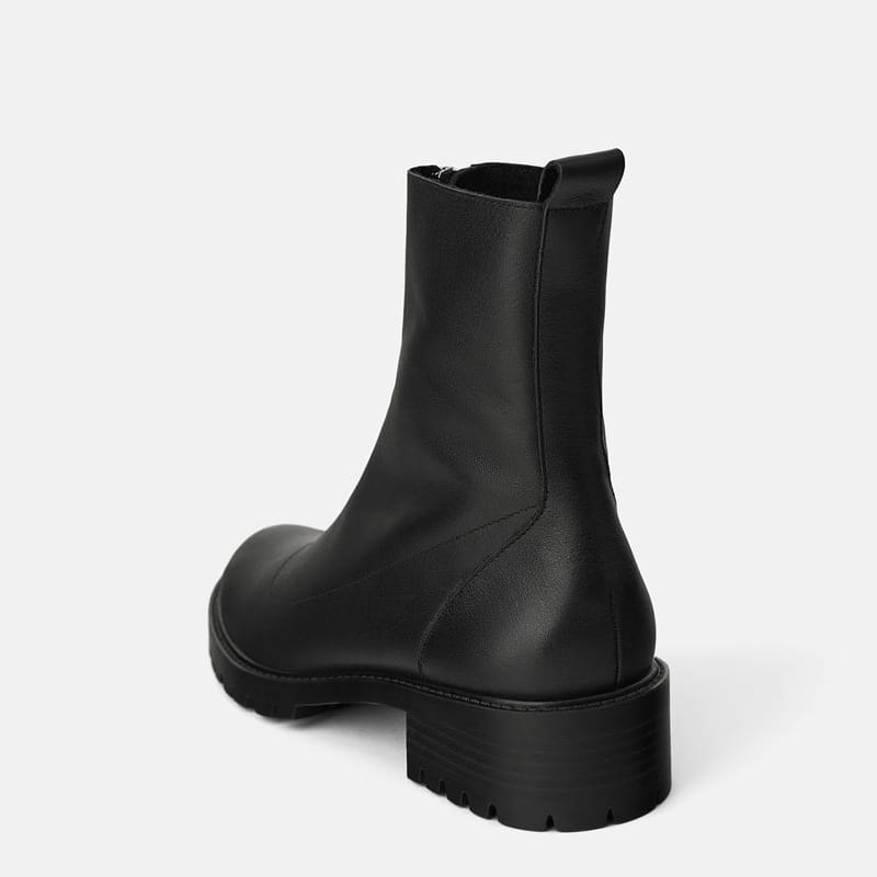 Lovemi – Schwarze Martin-Stiefel