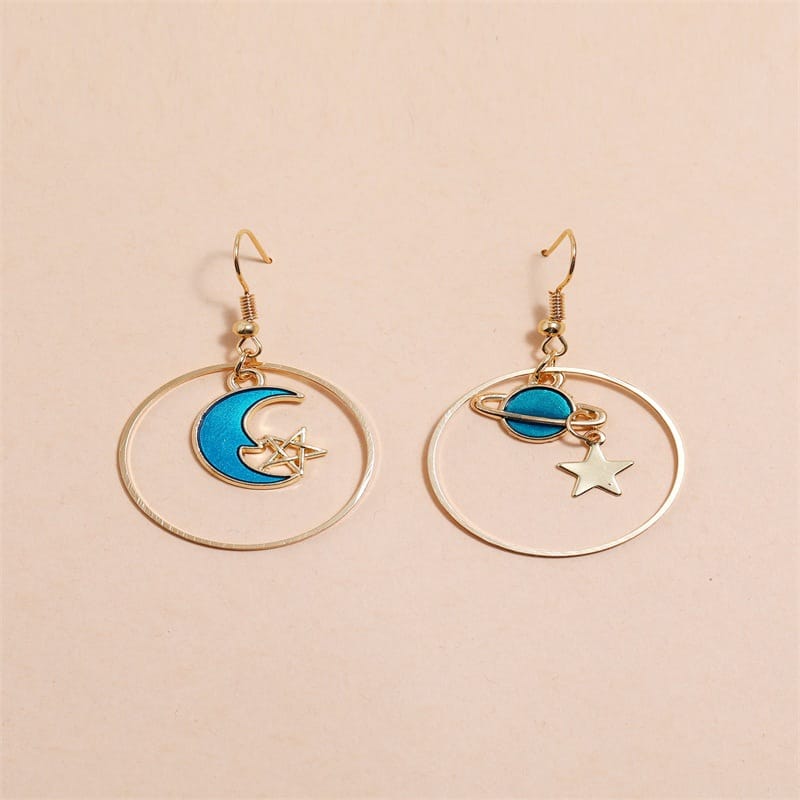 Lovemi - Fashion Planet Asymmetrical Earrings