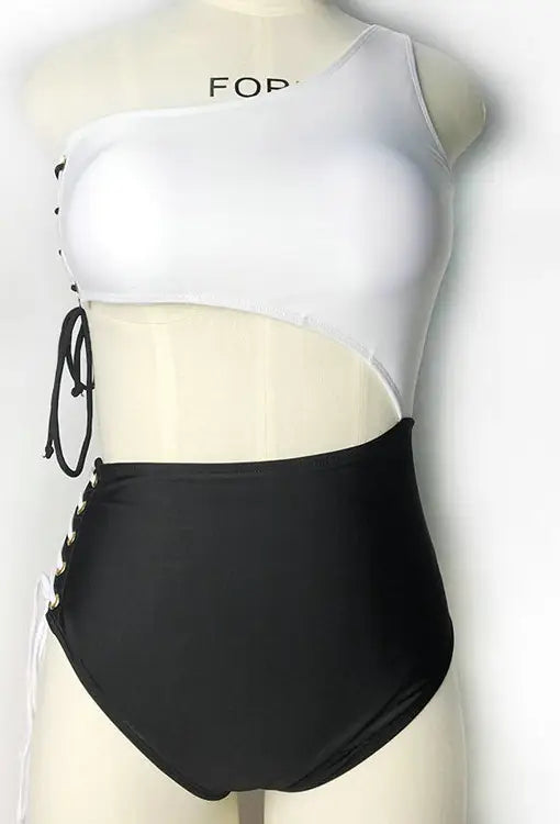 Lovemi - Black and white stitching one-piece bikini