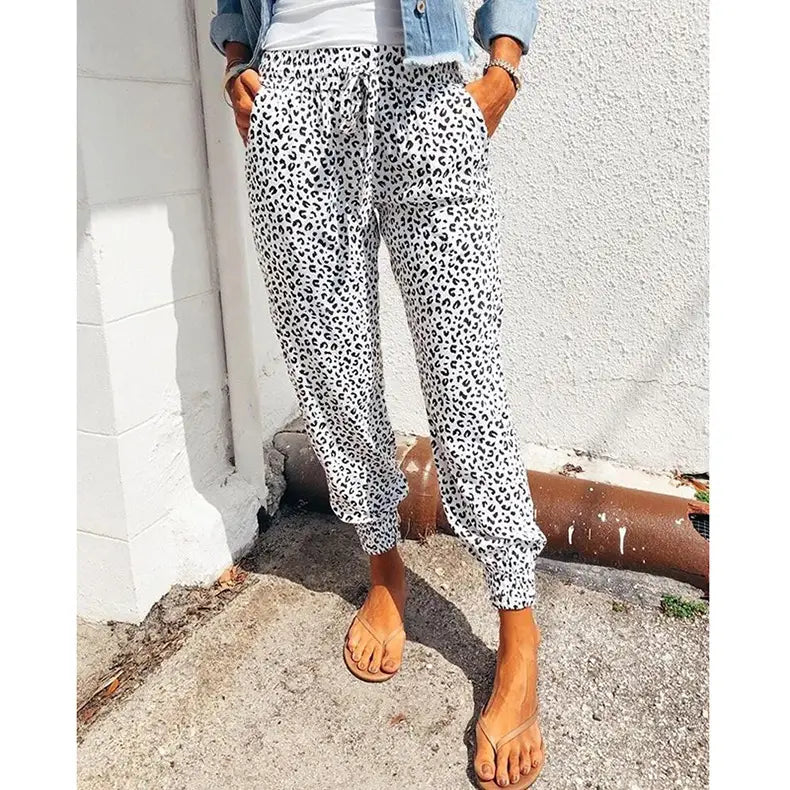Lovemi - Pantalon ample à lacets imprimé léopard