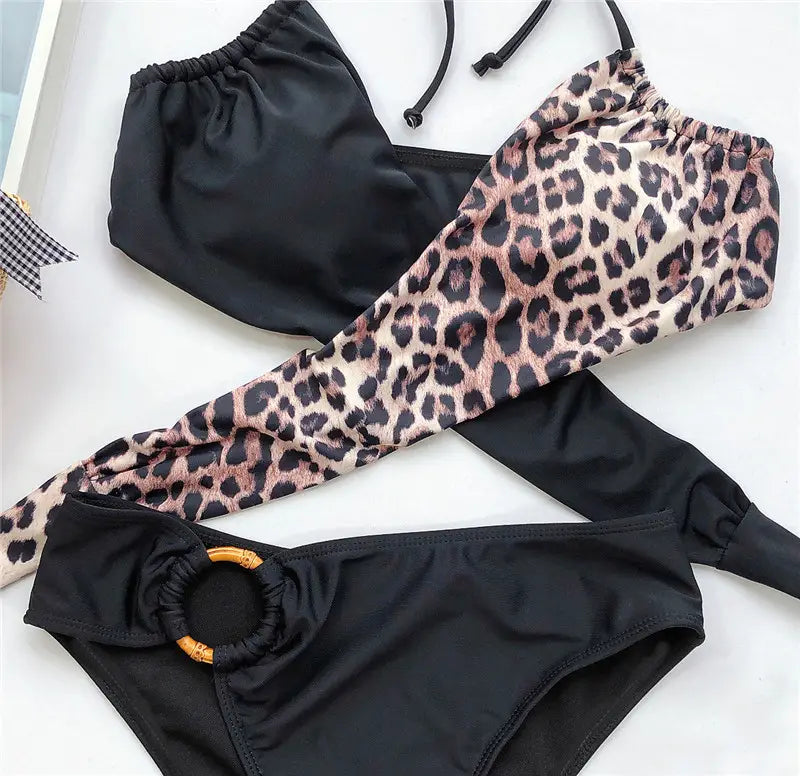 Lovemi – Geteilter Leoparden-Bikini mit Schnürung