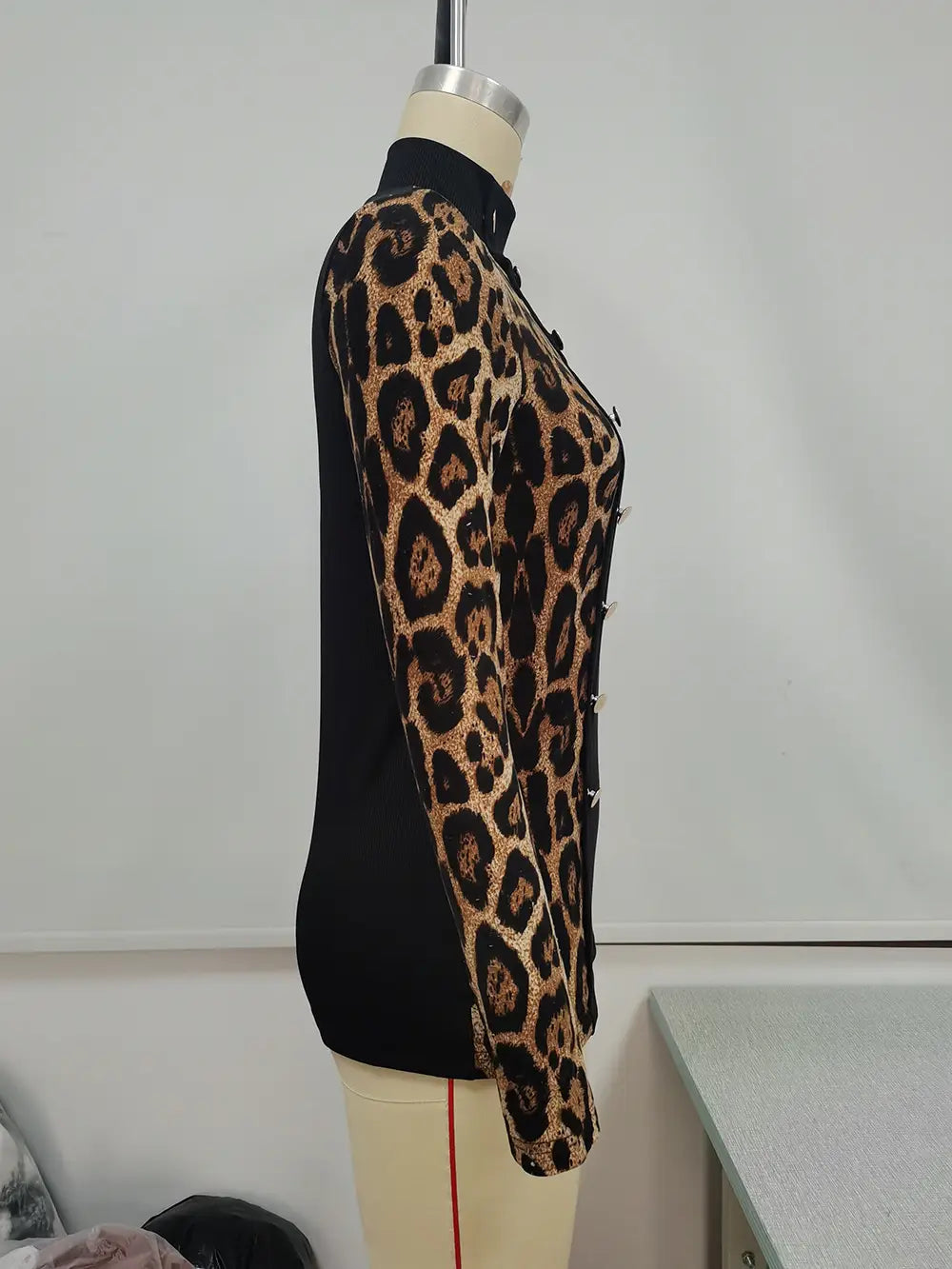 Lovemi - Leopard Print Paneled High Neck Long Sleeve Knitted