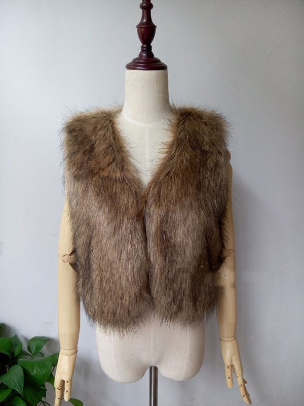 Lovemi - Keep Warm In Autumn And WinterFaux Vest Short Fur