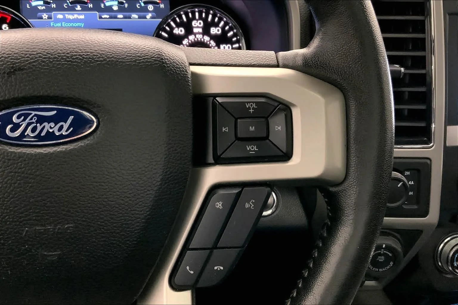 Ford F250 Tesla Carplay Screen works with steering wheel controls