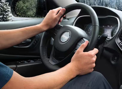 Jeep Grand Cherokee Tesla Carplay Screen works with heated steering wheel