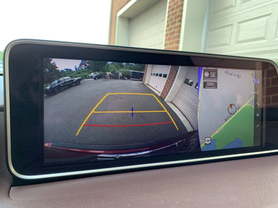 Lexus RX Apple CarPlay Module maintains reverse camera