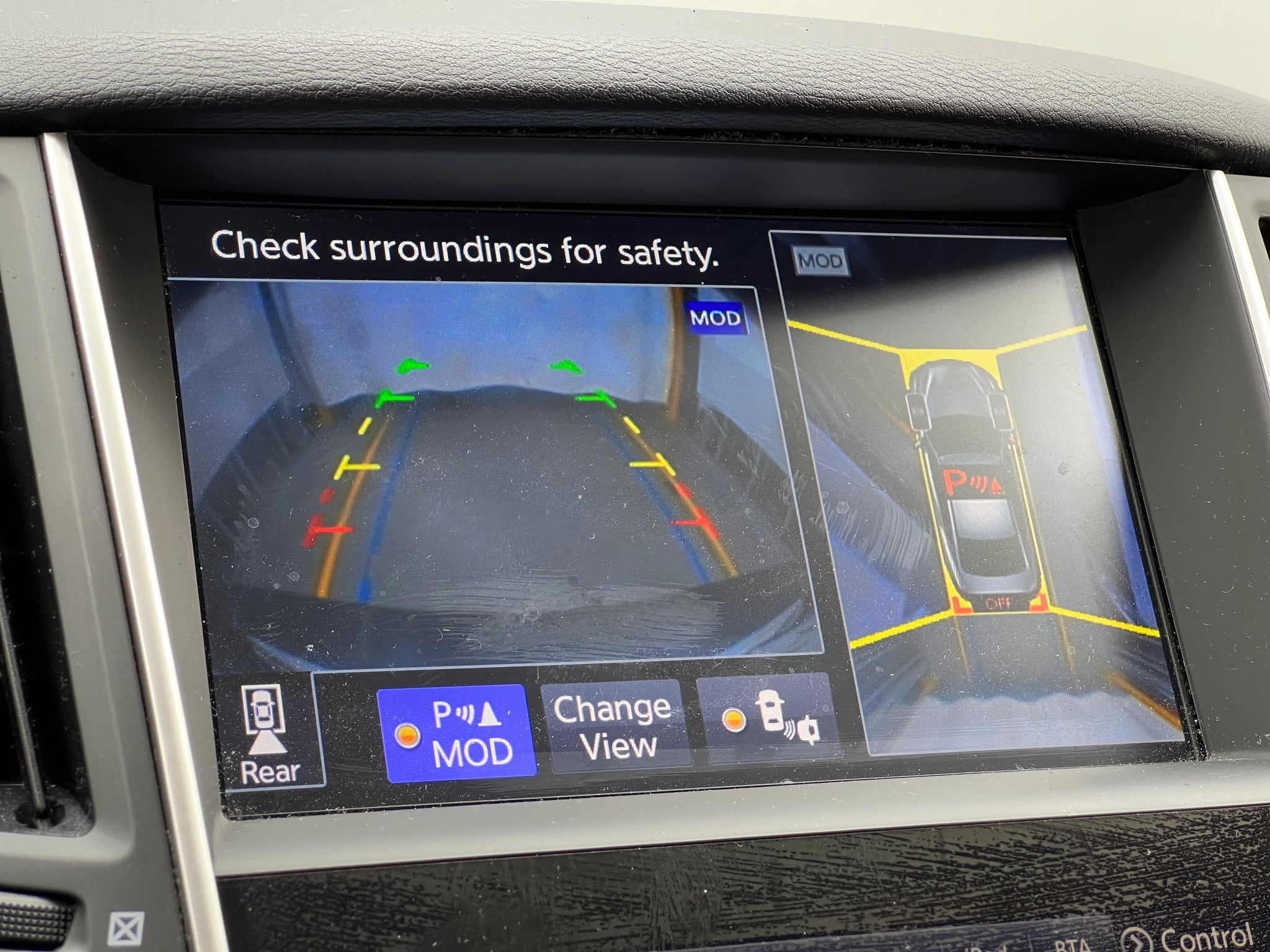 Infiniti Q60 Apple CarPlay Upgrade