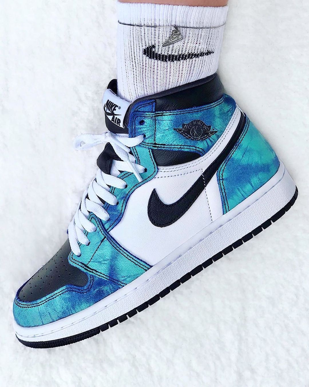 Nike Air Jordan 1 High Tie-Dye Men's and Women's Sneaker