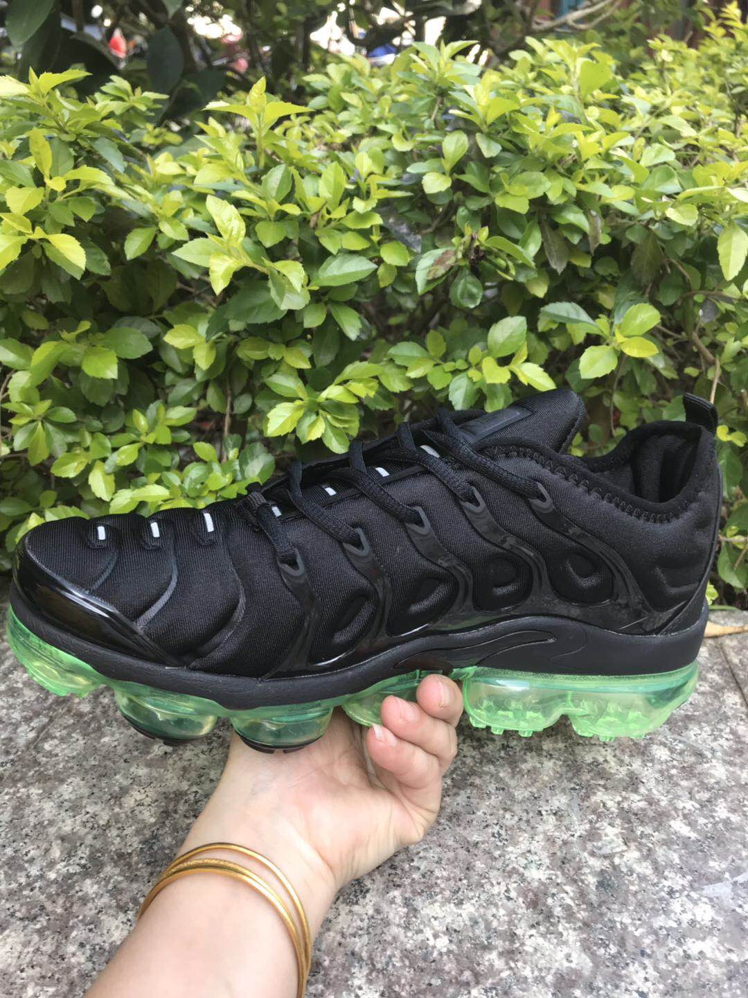 Nike Air Vapormax Plus Men's Sneakers Shoes