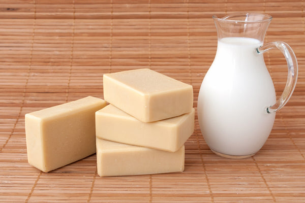 Homemade Goat Milk Soap Base : Recipes & Benefits – VedaOils USA