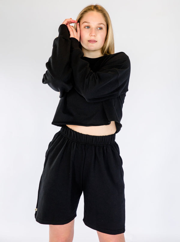 OVERSIZED CROP SWEATER - BLACK