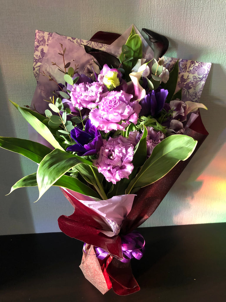 Flor Purpura 紫色のギフトブーケ Bonito 花と寅オンラインショップ