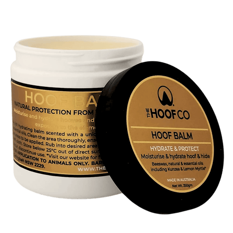 Hoof balm, hoof oil for horses