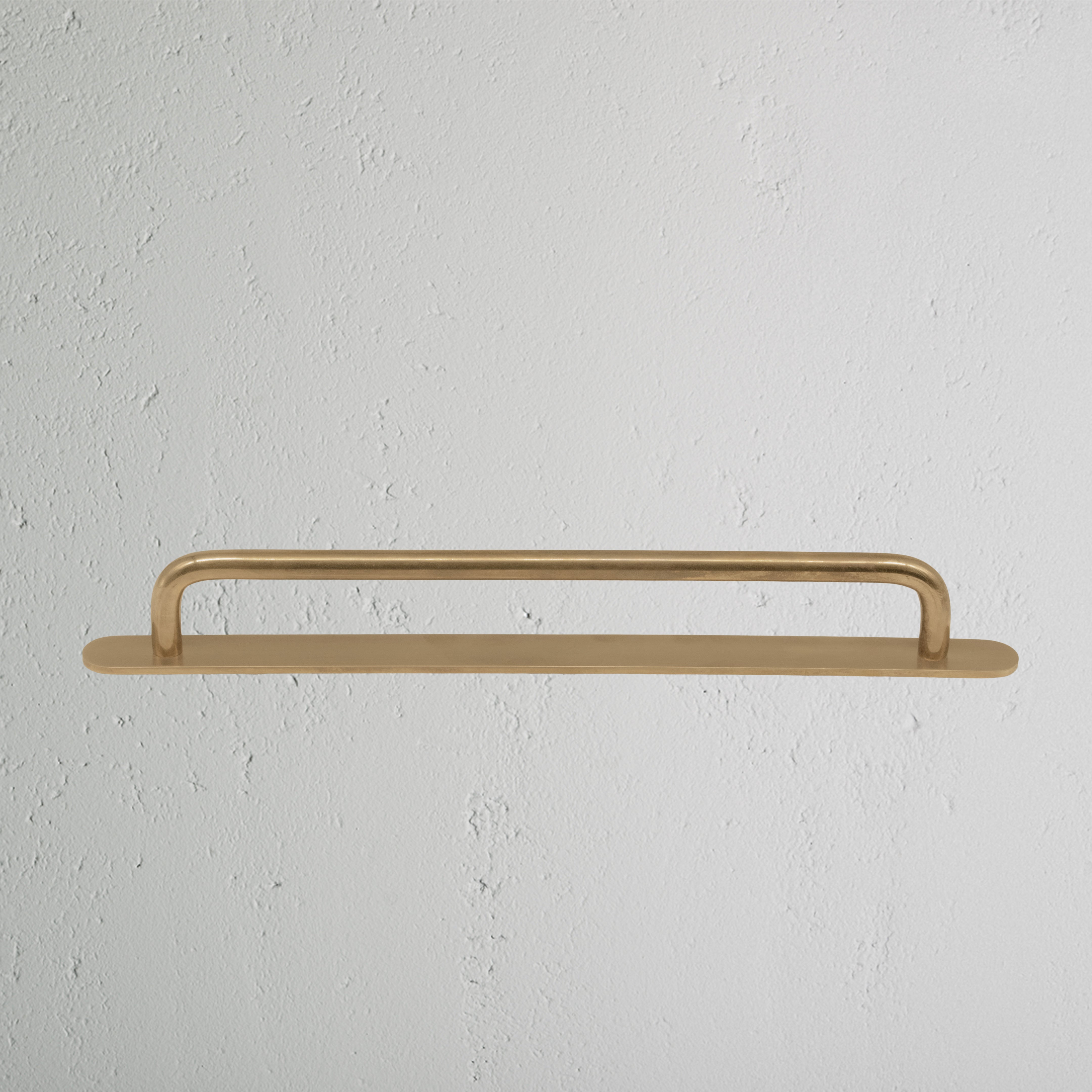An image of Corston Architectural Detail | Kilburn Poignée de Meuble 224mm | Laiton Ancien ...