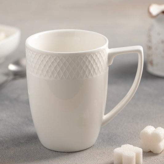 https://cdn.shopify.com/s/files/1/0592/8658/5503/products/white-coffee-mug-12-oz-350-ml-by-wilmax-porcelain-764809.jpg?v=1684892337&width=533