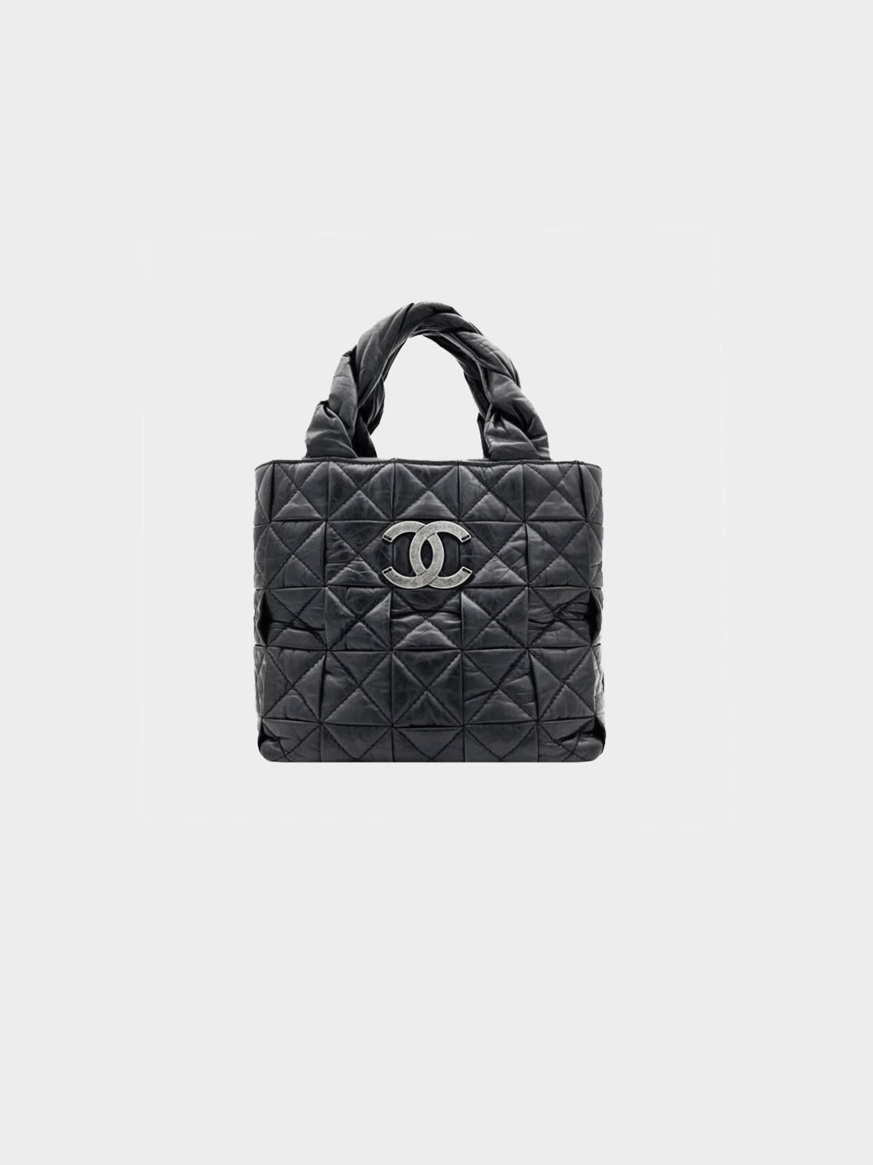 black chanel quilted purse