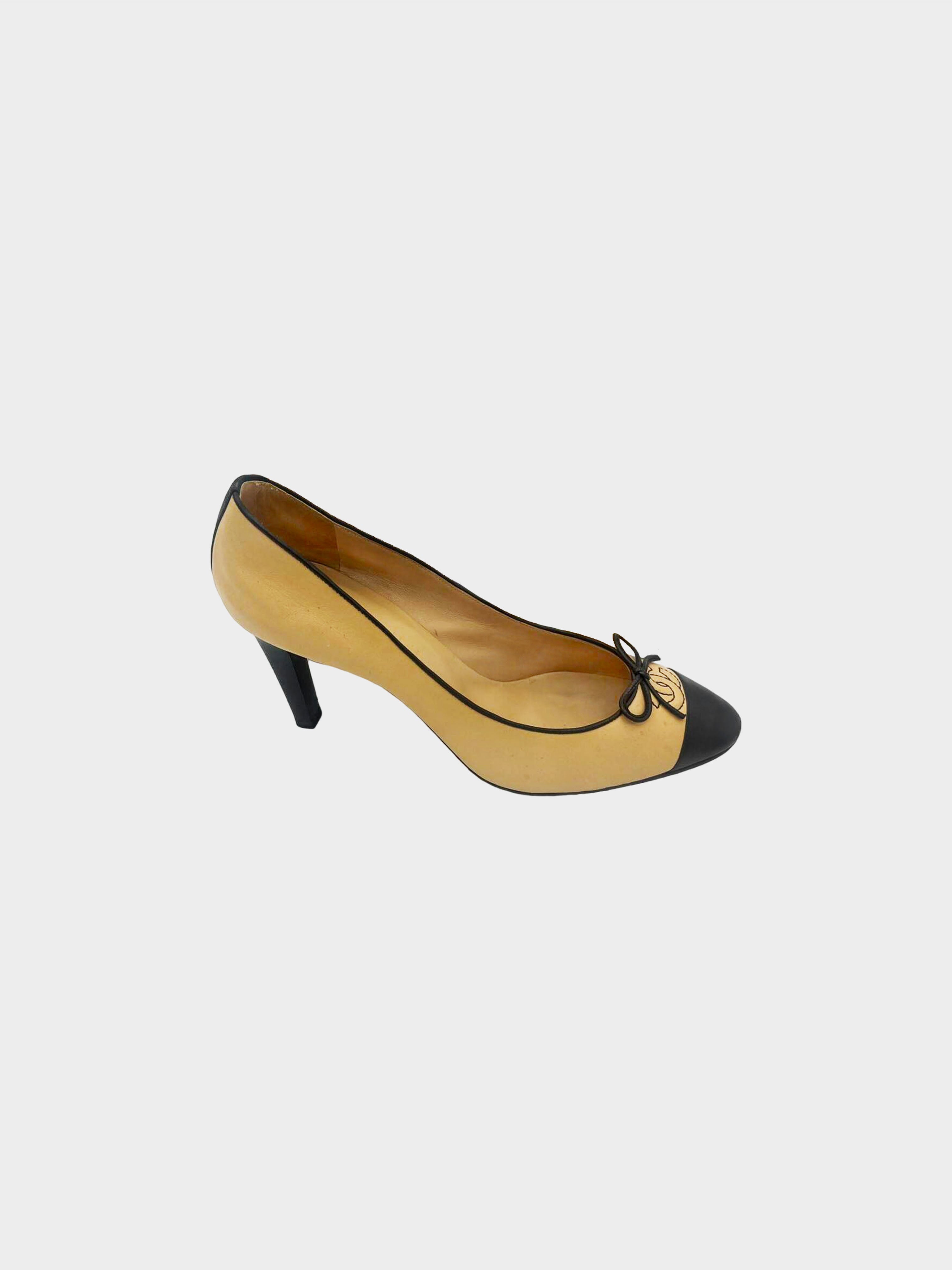 Chanel 2010s  Black and Beige CC Leather Pumps with Bow