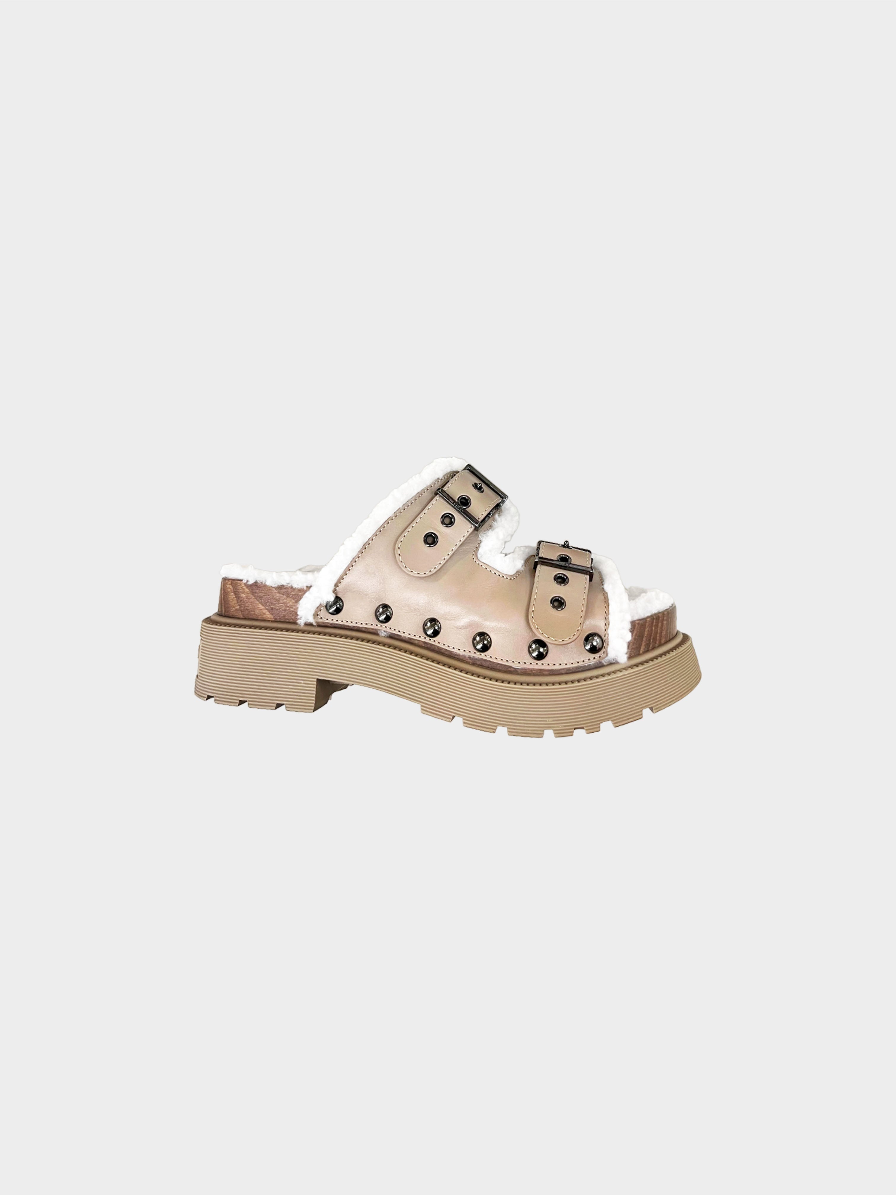 Christian Dior FW 2022 Beige Diorquake Shearling Lined Leather Sandals